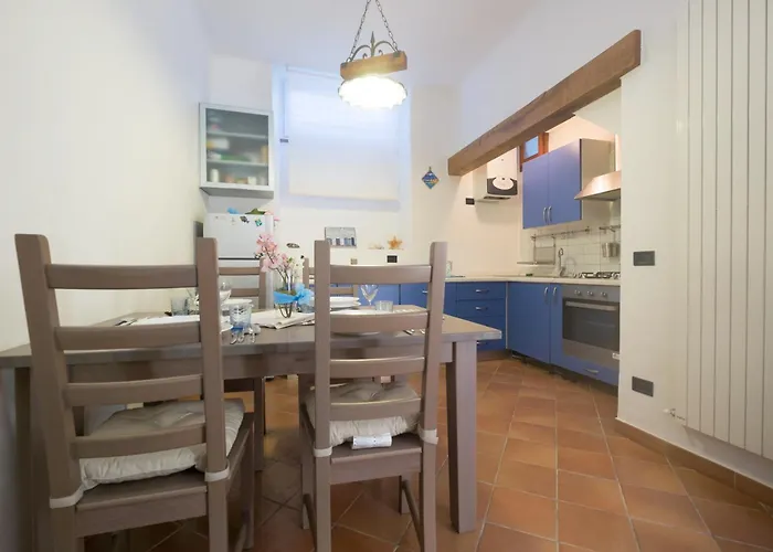 Casa vacanze 728 - Deliziosa Casa Cielo-terra Climatizzata Tra I Suggestivi Vicoli Di *