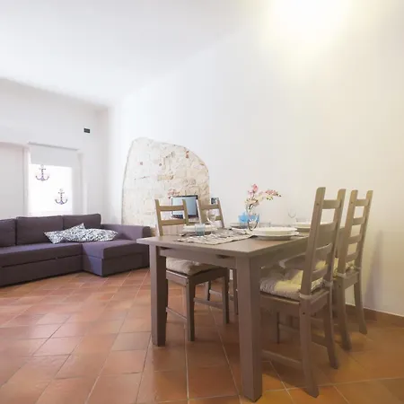 728 - Deliziosa Casa Cielo-terra Climatizzata Tra I Suggestivi Vicoli Di *